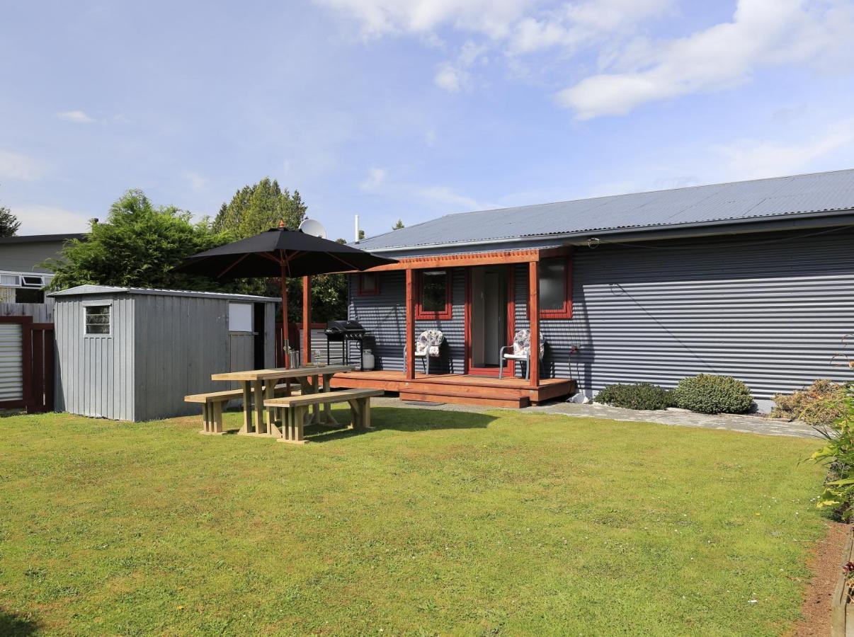 Mokonui Cottage - Te Anau Holiday Home Εξωτερικό φωτογραφία