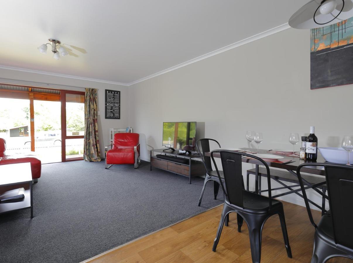 Mokonui Cottage - Te Anau Holiday Home Εξωτερικό φωτογραφία